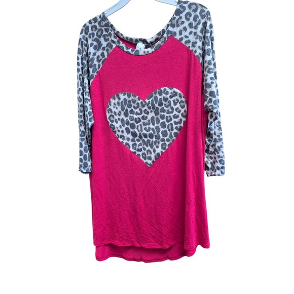 Now N Forever, Red Shirt, Animal Print Heart - Picture 2 of 5